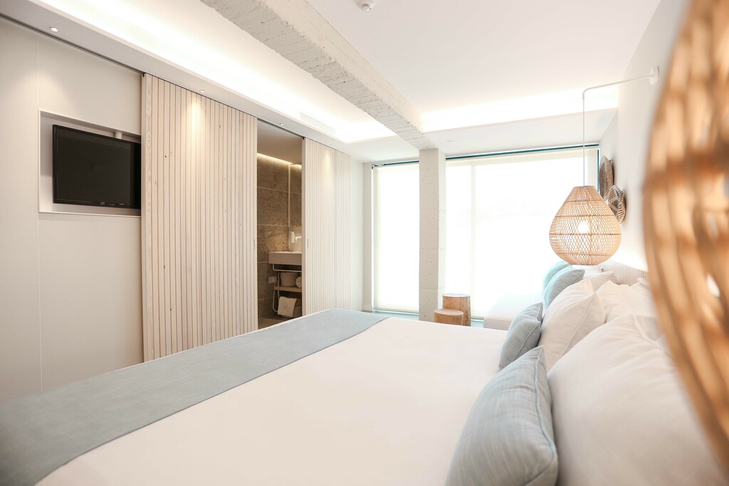 Habitación Mediterranean con Balcón vista piscina